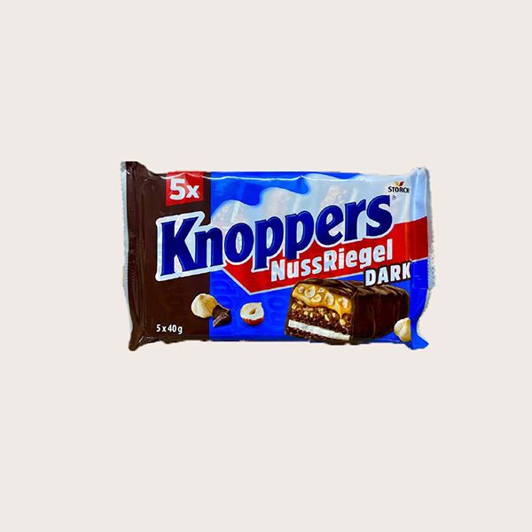 Батончик  Кноперс 40 г фундук чорн.шокол.
