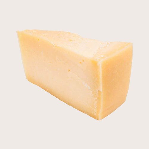 Пармезан Гоюс ГОЛД 18 мес в/у вес Hard Cheese 40%